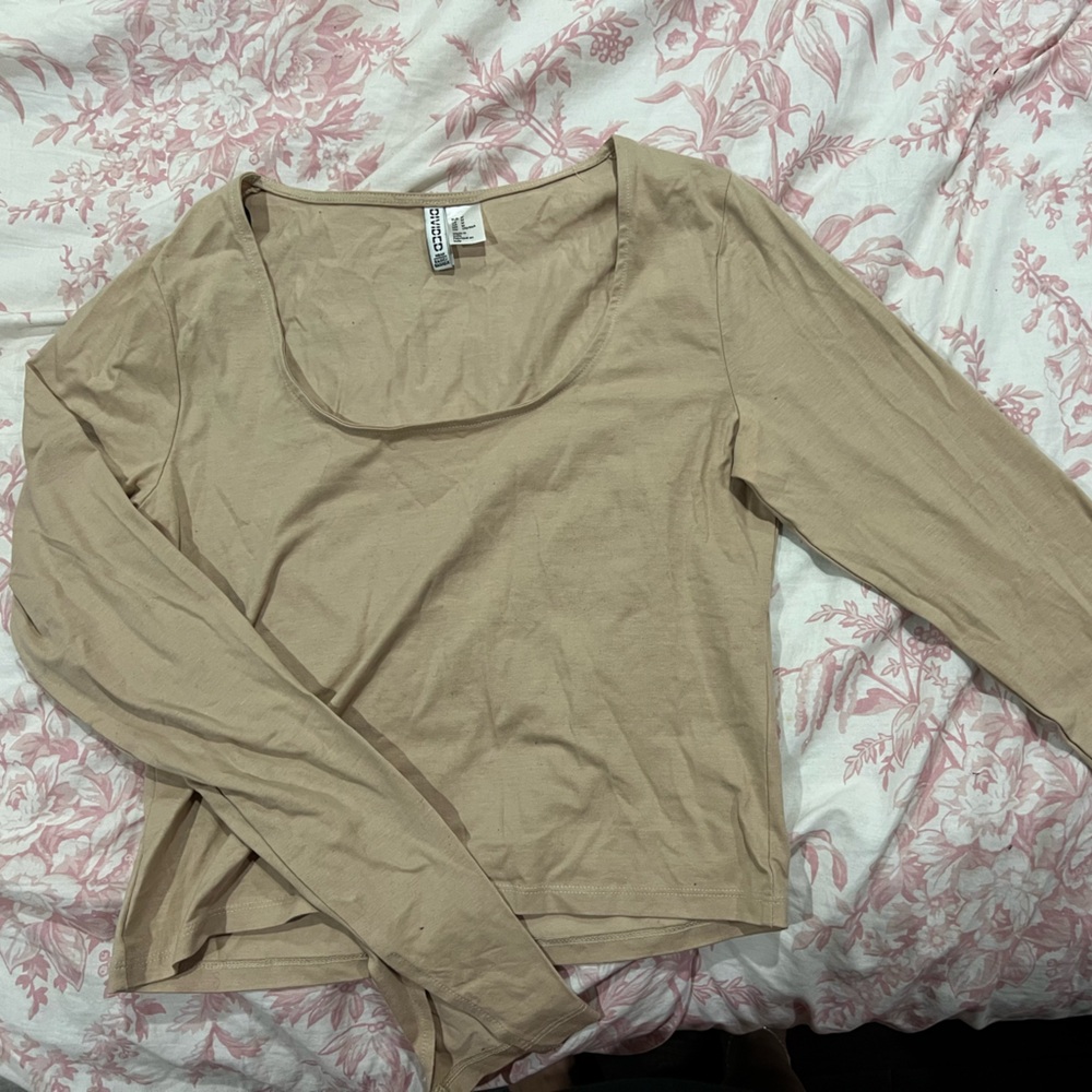 H&M Split Sleeve Hem Long Sleeve Top